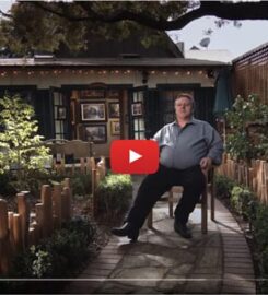 Thomas Kinkade Gallery Of Monterey